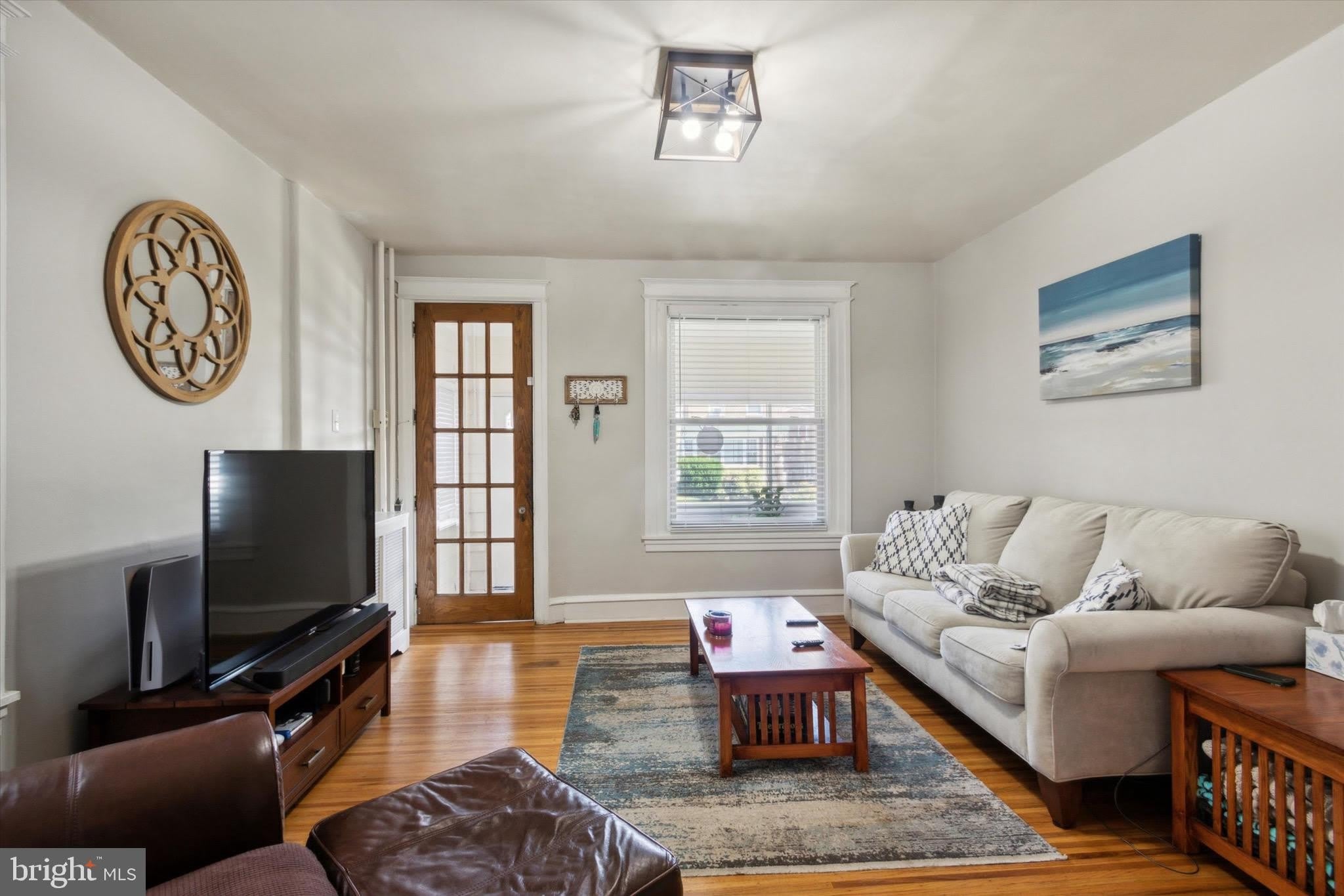 470 Shurs Lane – photo 1