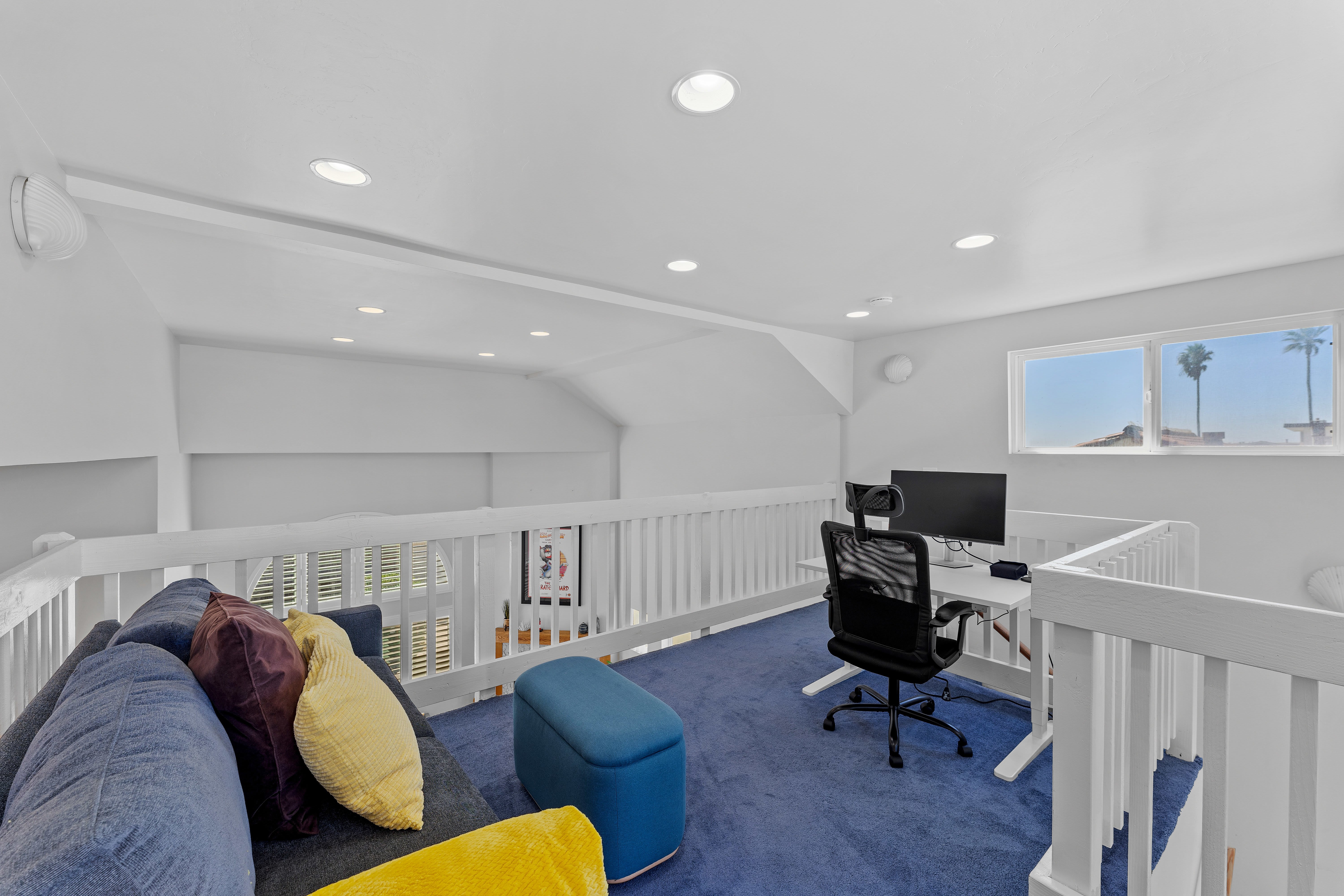 121 Los Angeles Ave – photo 2