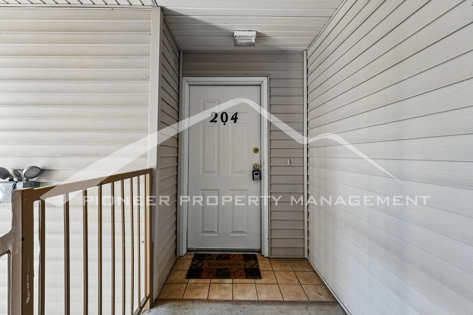 Updated Condo with Central AC and Gas Fireplace – photo 2