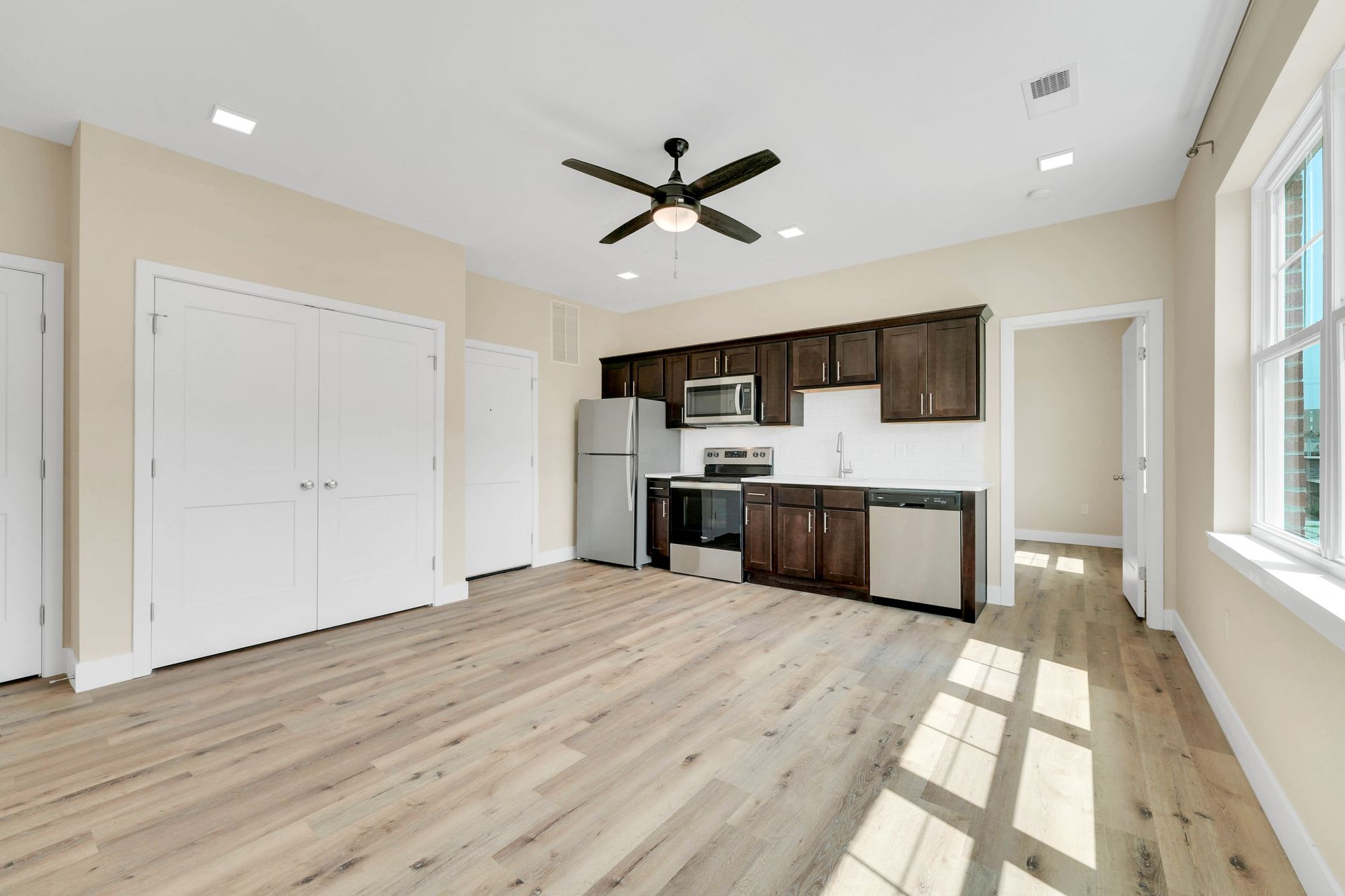 Beverly Lofts – photo 1