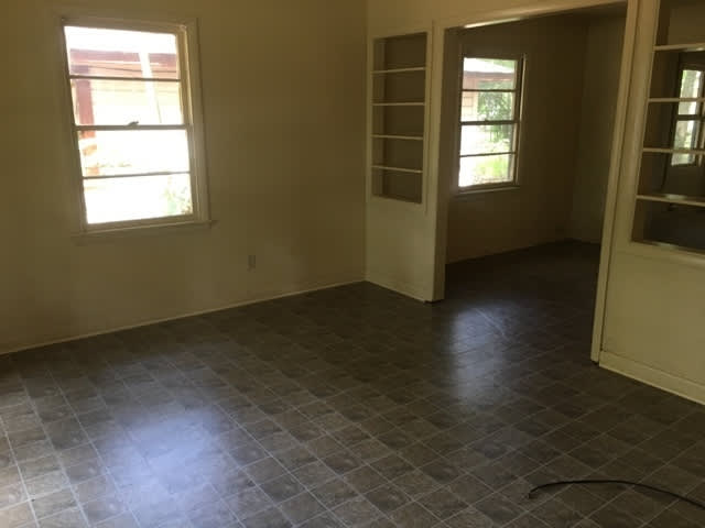 4916 Rightway Ave – photo 3