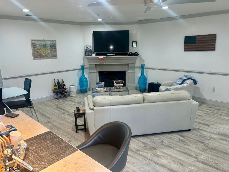 633 Valley Rd – photo 2