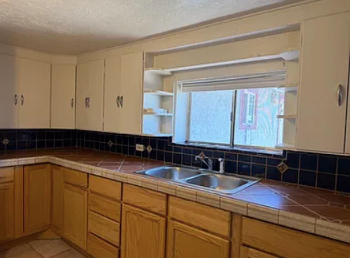Charming Remodeled Apartment Near NAU & Downtown! – photo 5