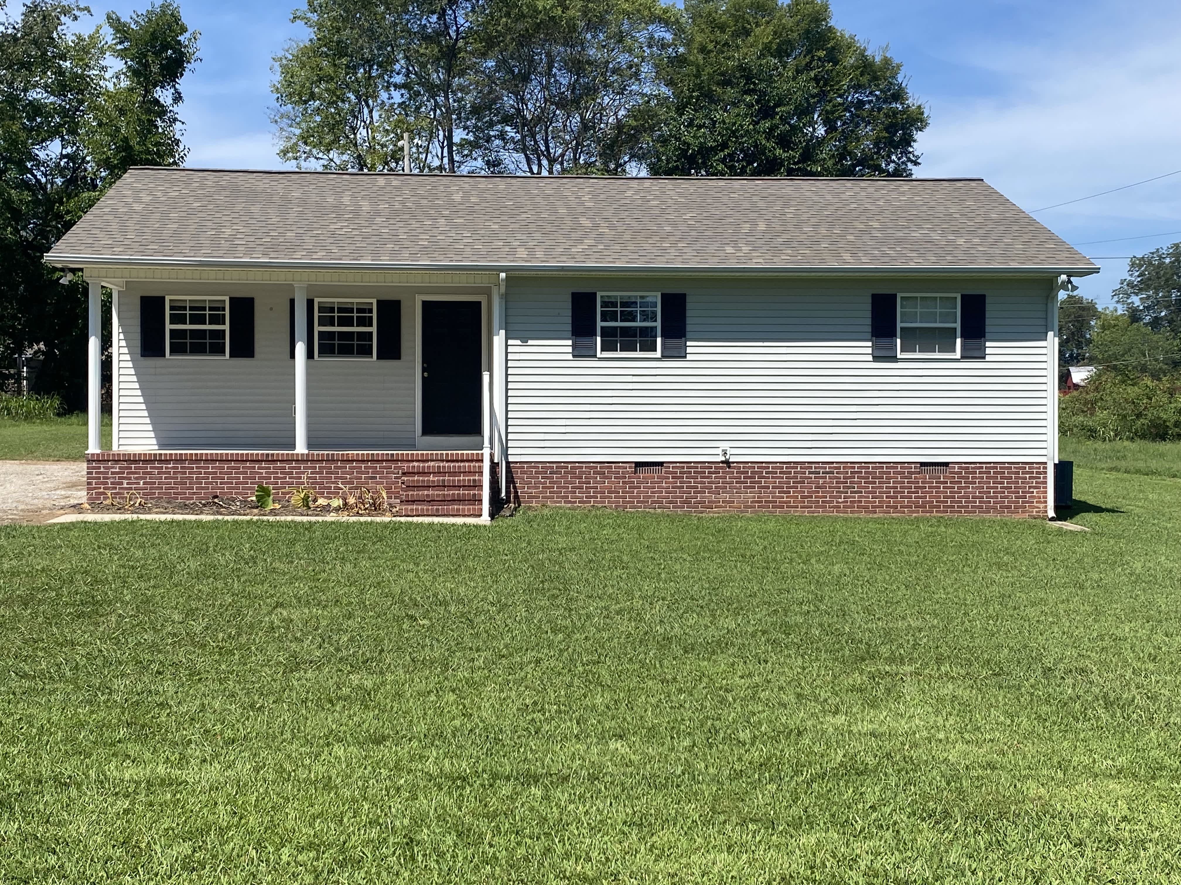109 Lavergne St – photo 2