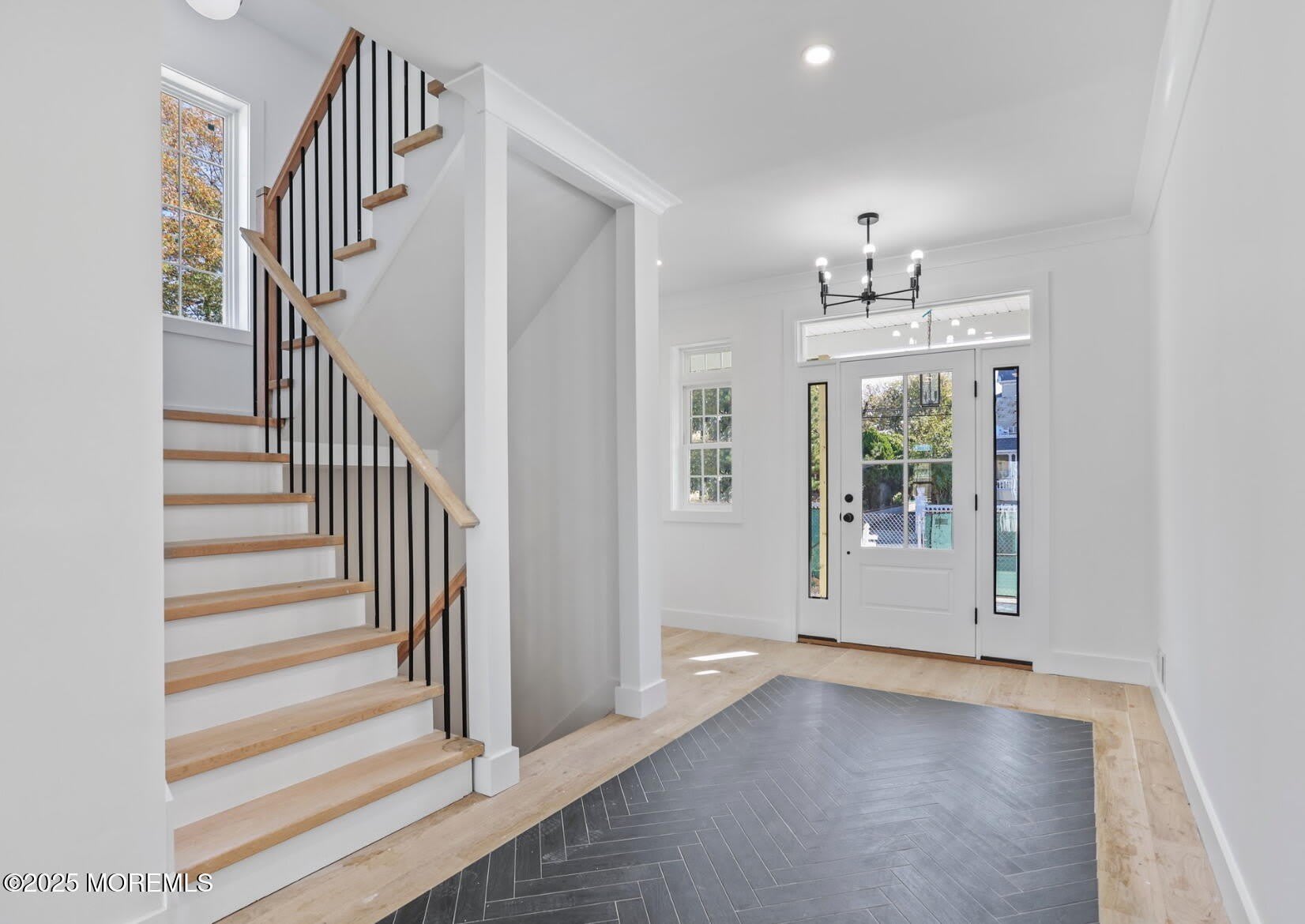 169 Chelsea Avenue – photo 2