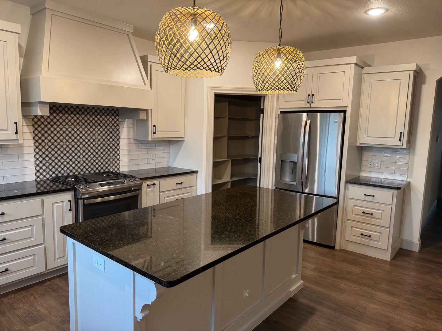 Available NOW! 4 bedroom 2 bathroom Friendship ISD – photo 5