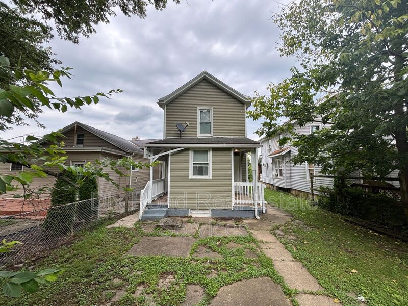 411 Millikin Street – photo 4