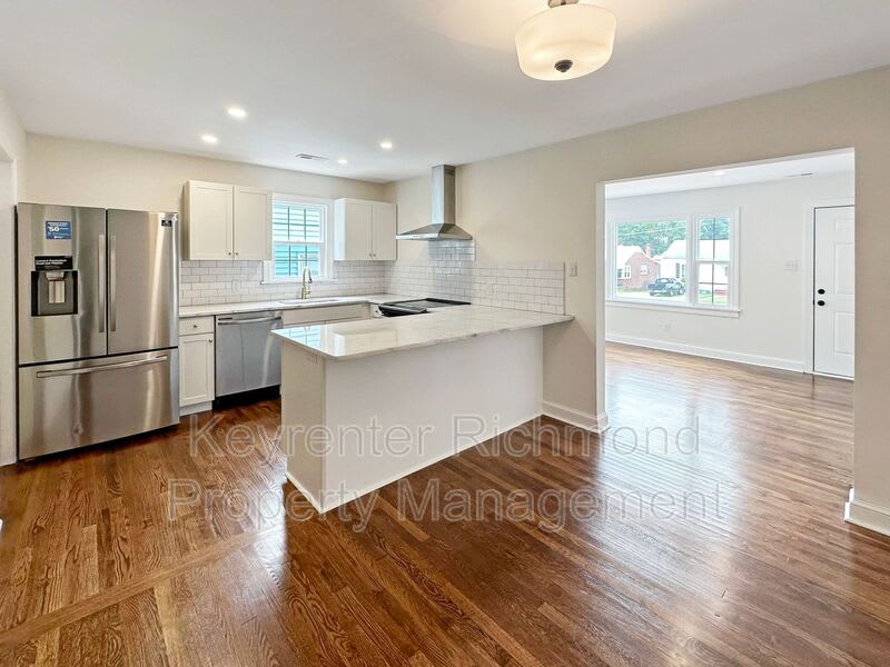 7409 Landsworth Avenue – photo 3