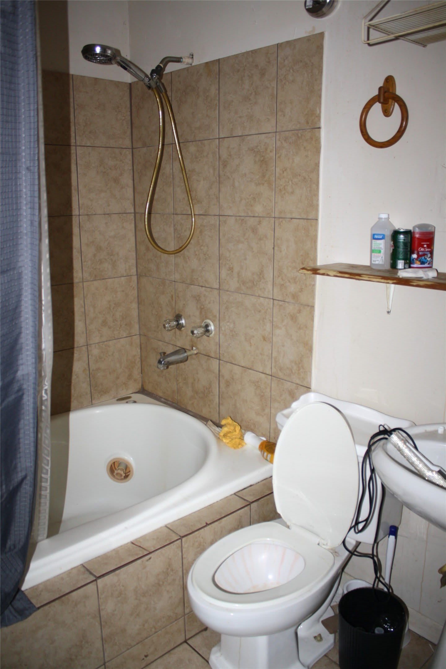 423 Waller Drive – photo 4