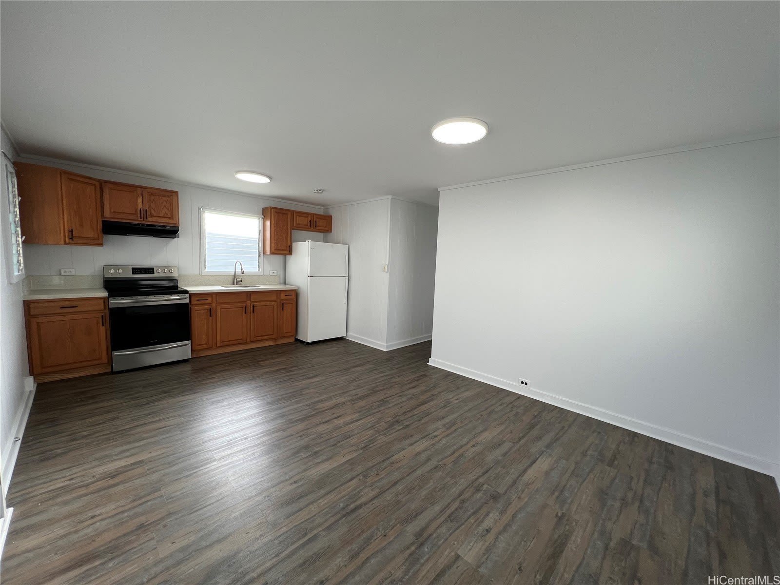 3046 Harding Avenue – photo 4
