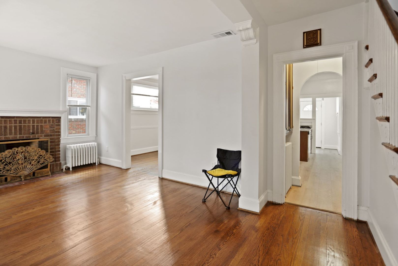Stunning 3Br 2 5Ba Home In Brookland Available Now – photo 5