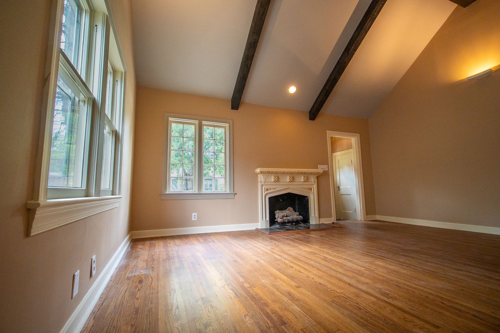 2124 E 19th St – photo 5