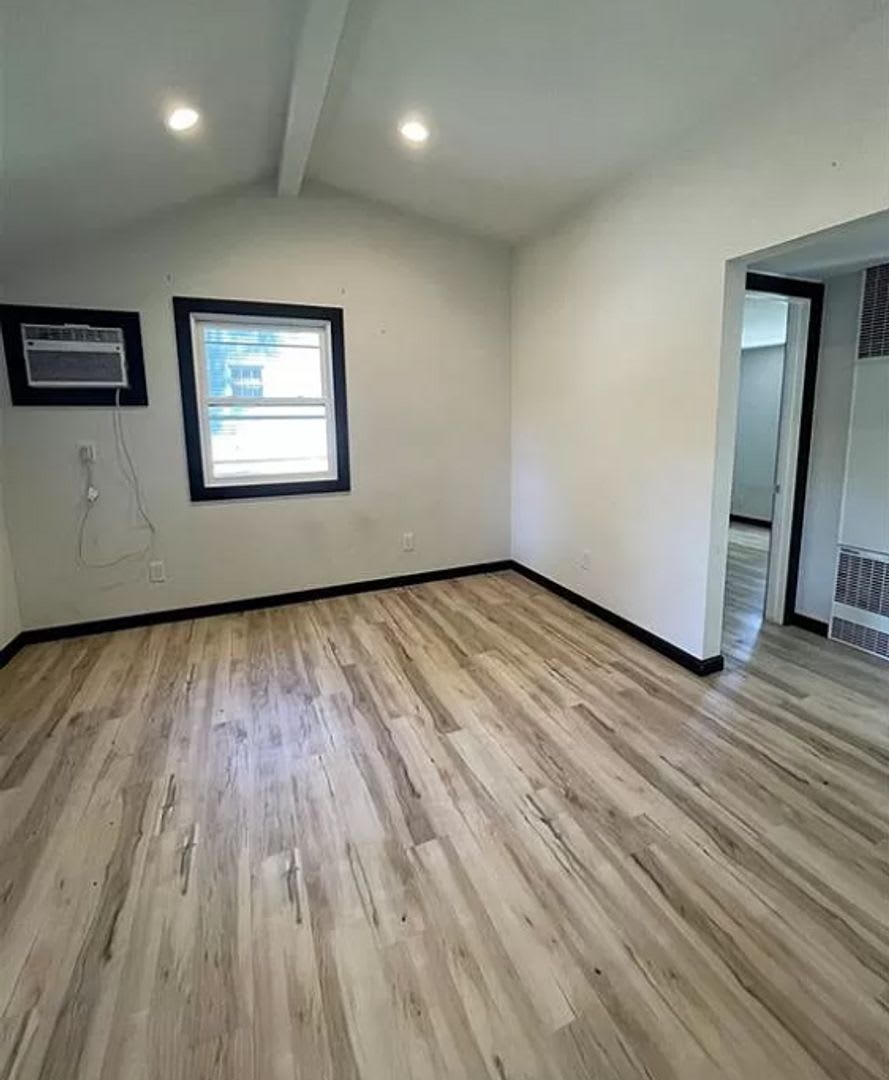 830 Harrison Street – photo 4