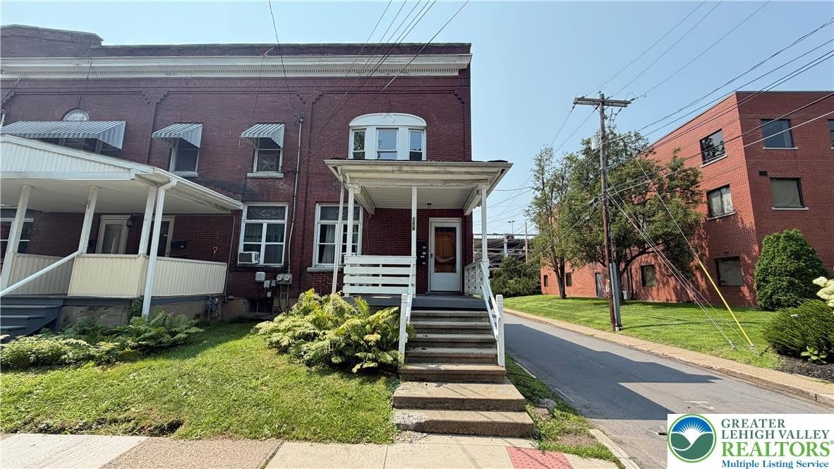 156 Hanover – photo 1
