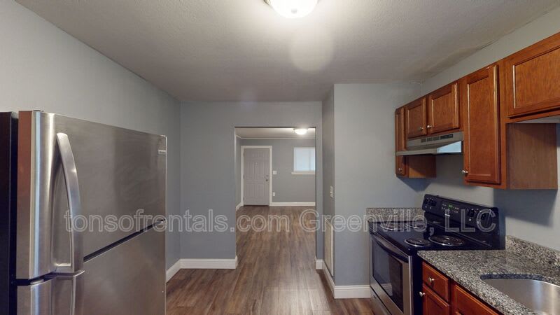 88 West Park Drive H – photo 4
