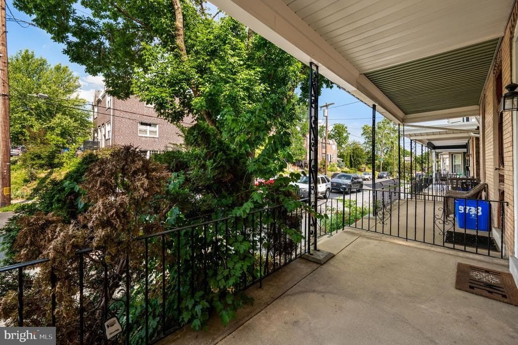 3740 MANAYUNK AVENUE – photo 3