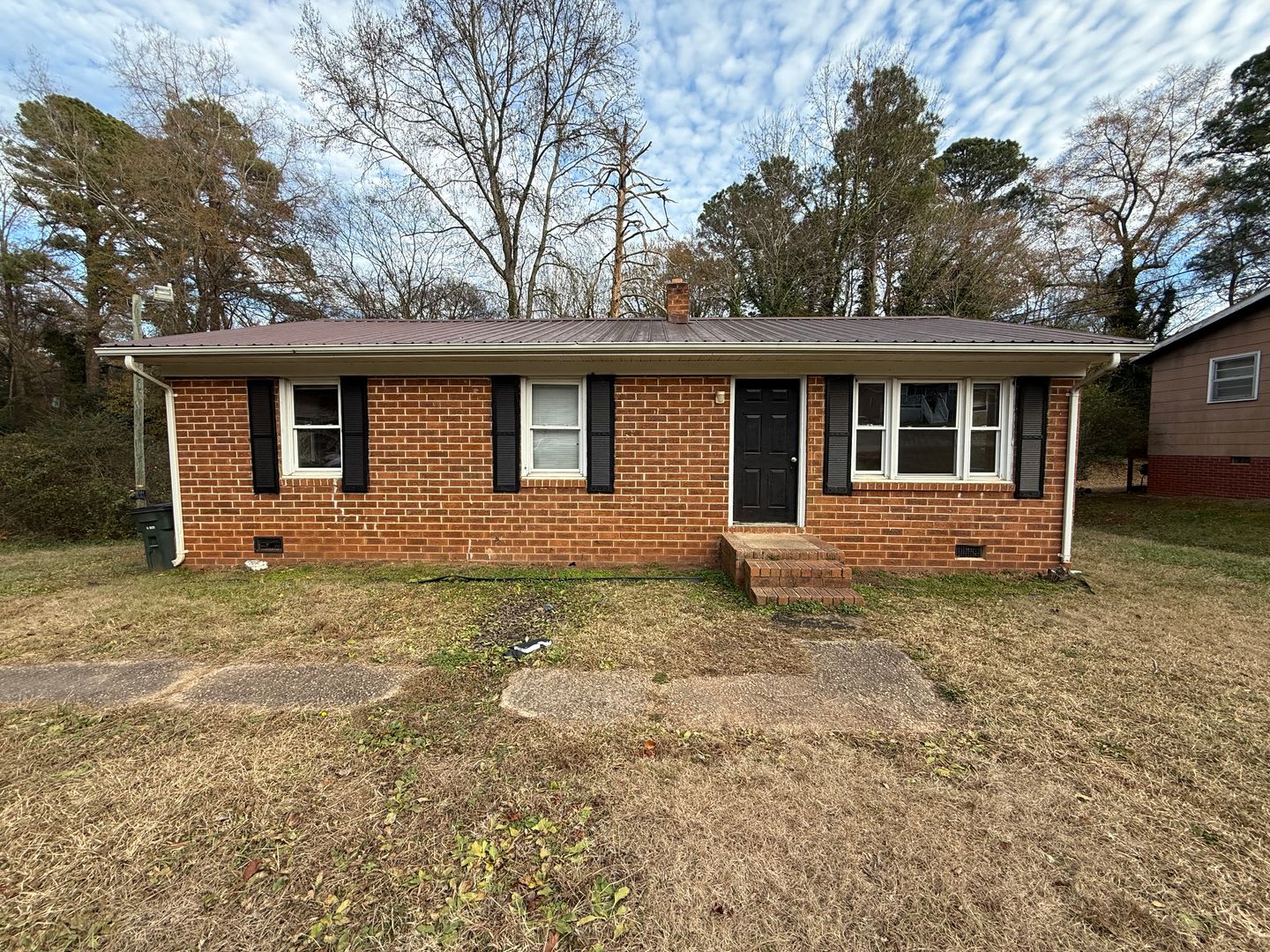 3 Bedroom/1 Bath home for rent – photo 1