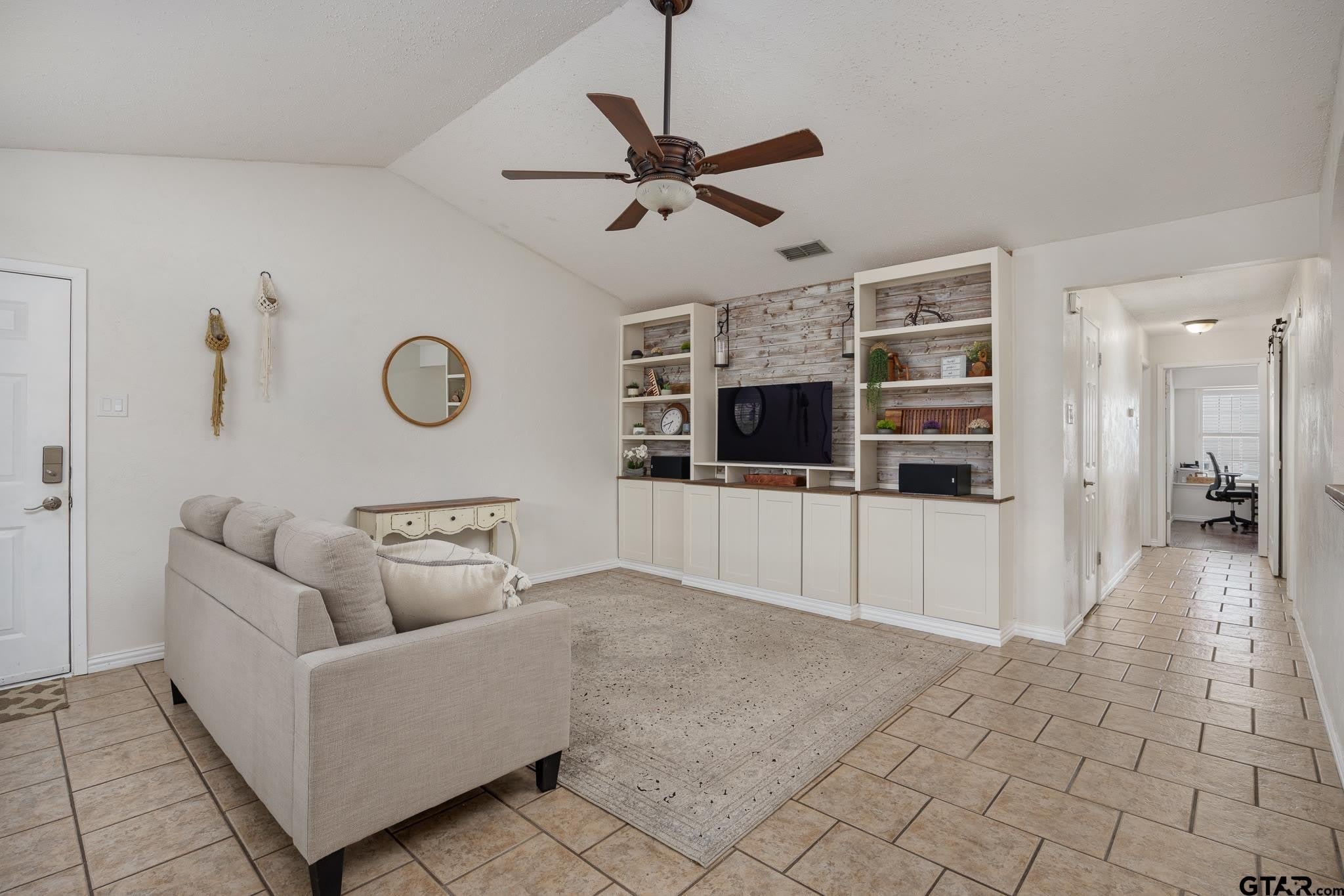 400 S Town 308 – photo 5