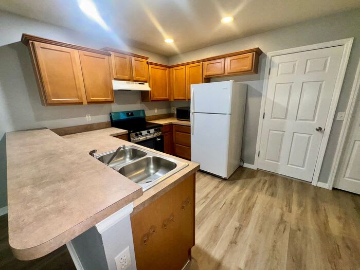 533 Cresting Oak Circle – photo 5