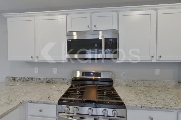 394 Angela Street – photo 4