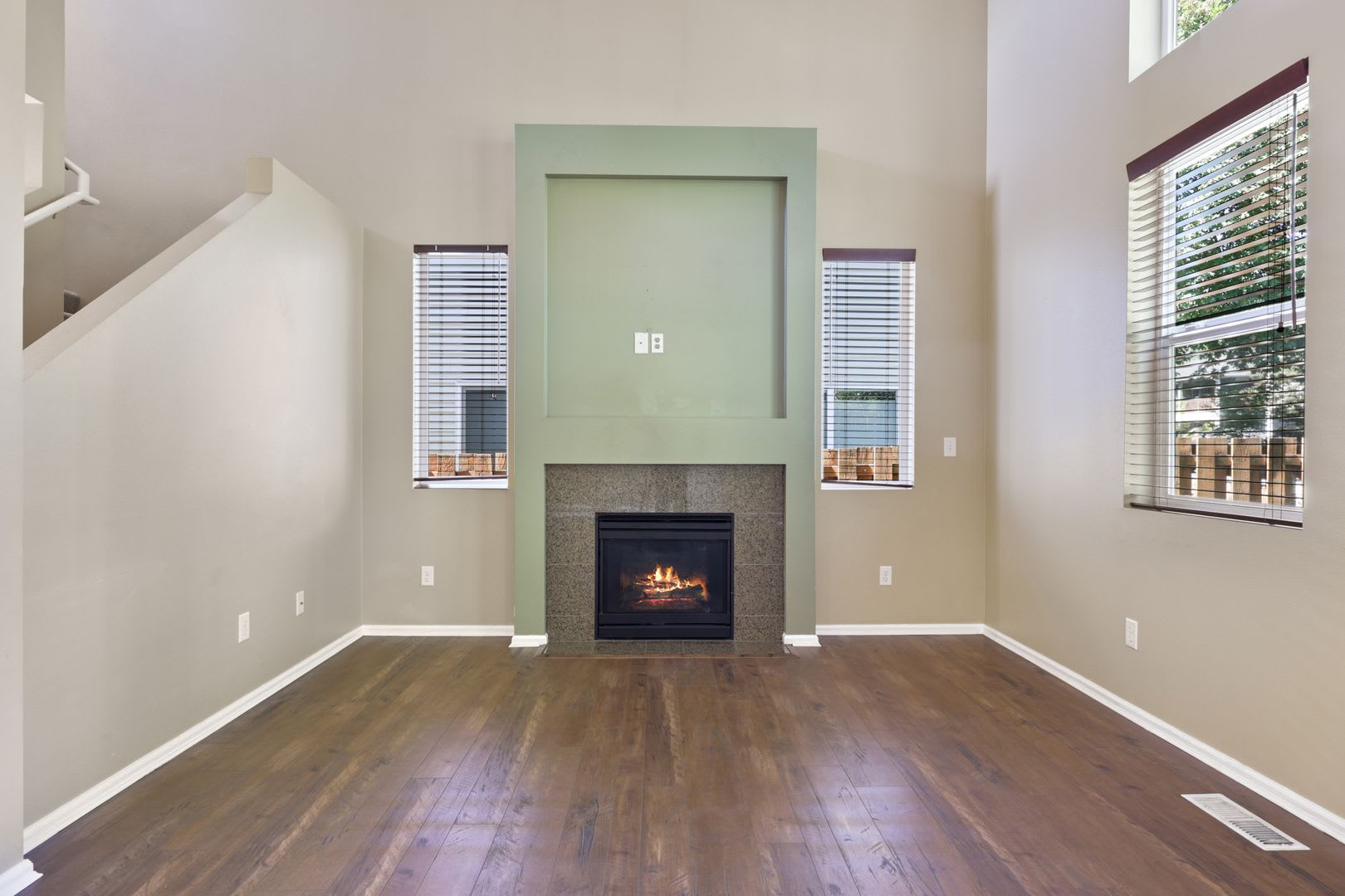 Move in ready now! Tumwater Hill home with 3 bedroom 2.5 baths, Tumwater School District. – photo 5