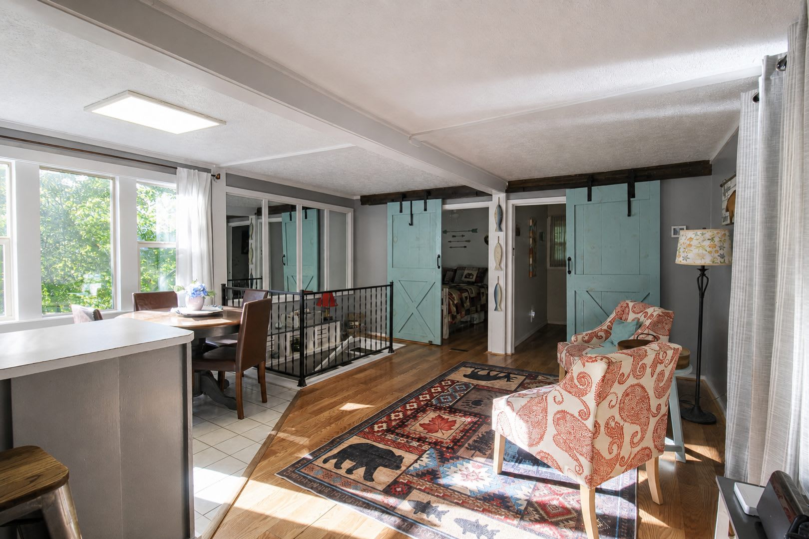 Secluded Fully Furnished 3 Bedroom Cabin With Center Hill Lake Views – photo 2