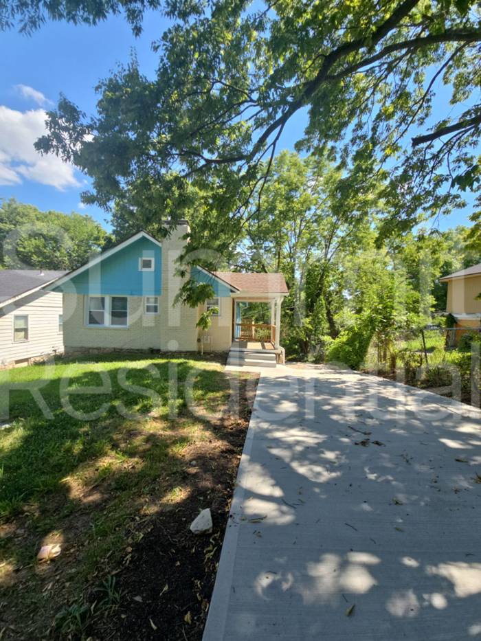 5011 East 39 Terrace – photo 1