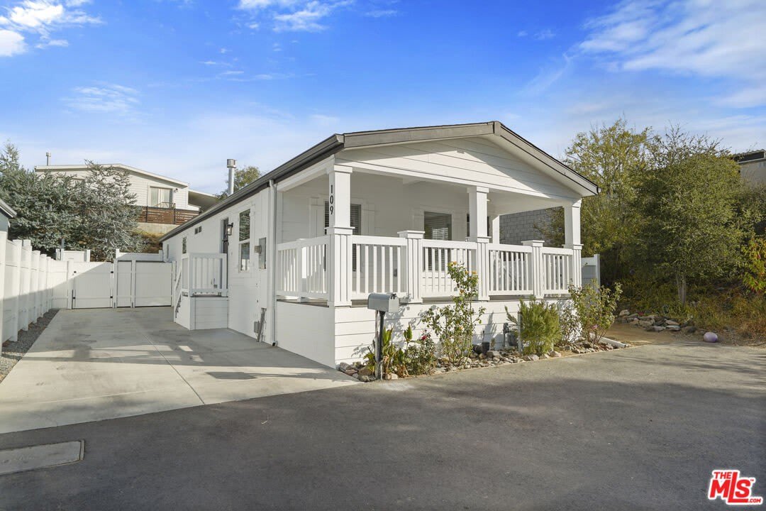 30473 Mulholland Hwy – photo 2