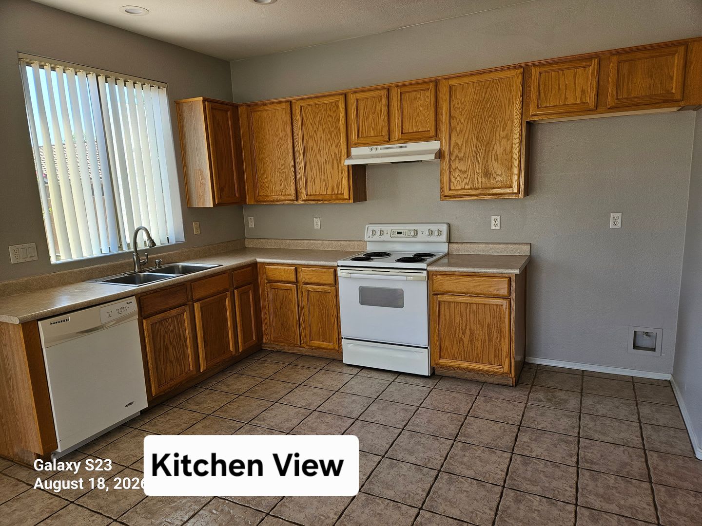 4 BDRM, 3 BA. GILBERT – photo 4