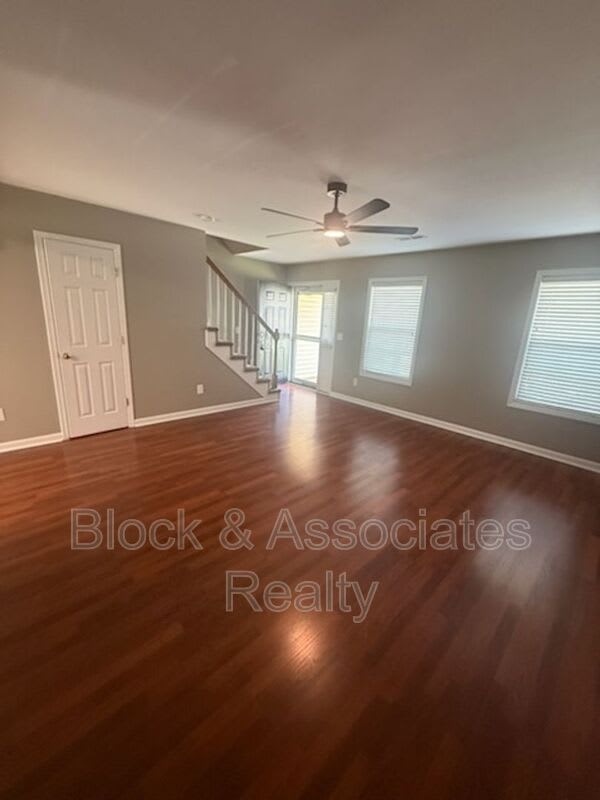 4121 Bentley Dr – photo 3
