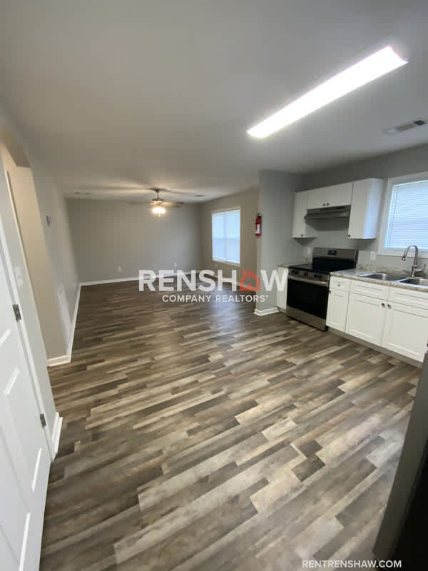 471 Dana Ave – photo 2