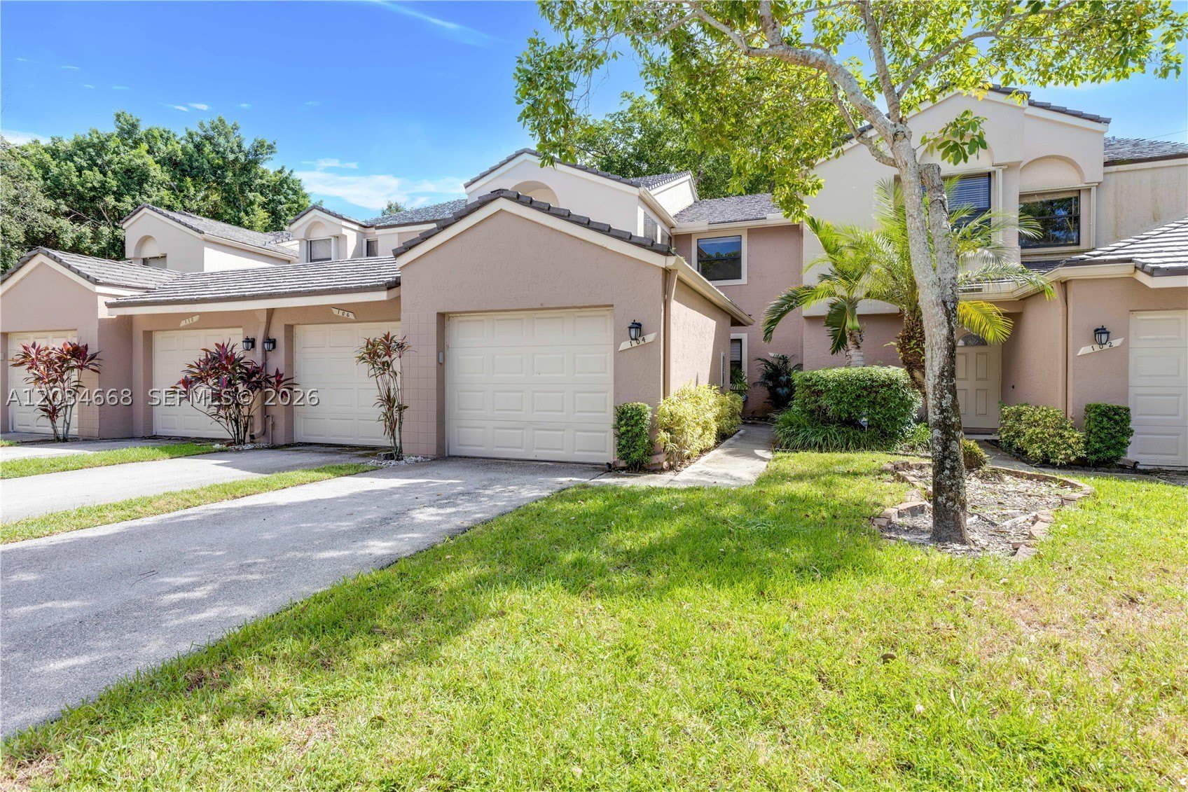104 NW 98th Ter – photo 1