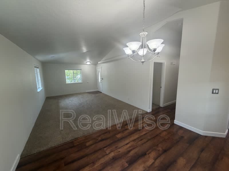 1679 George Tweed Blvd – photo 4