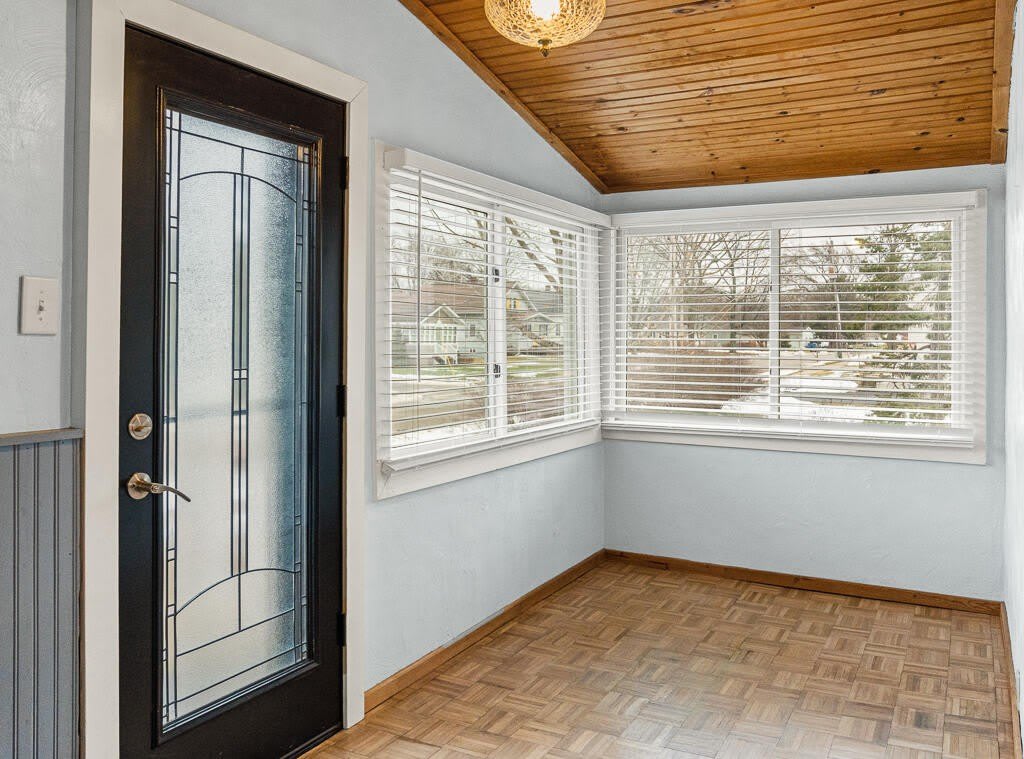309 Friant Street – photo 4