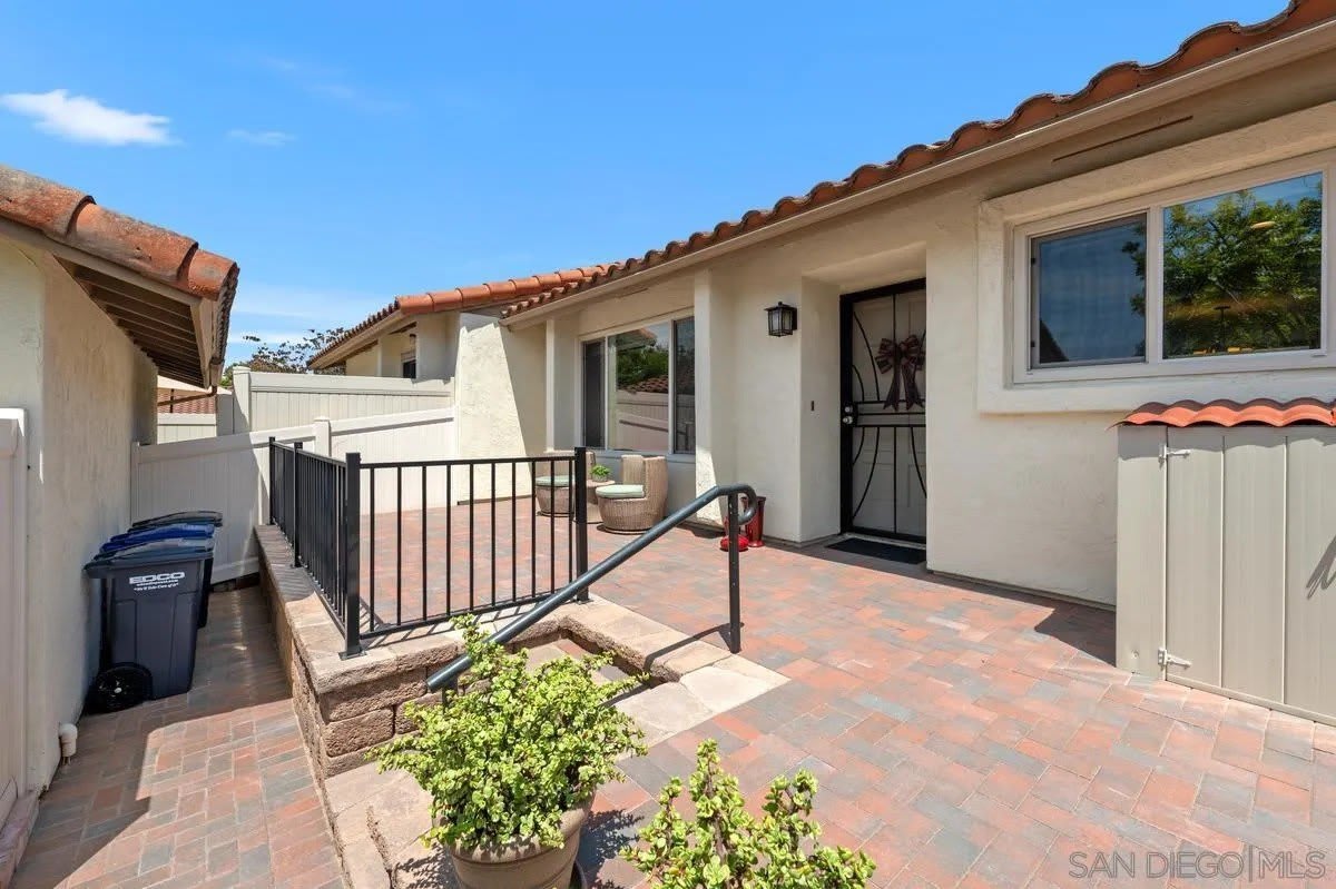 358 Abington Rd – photo 5