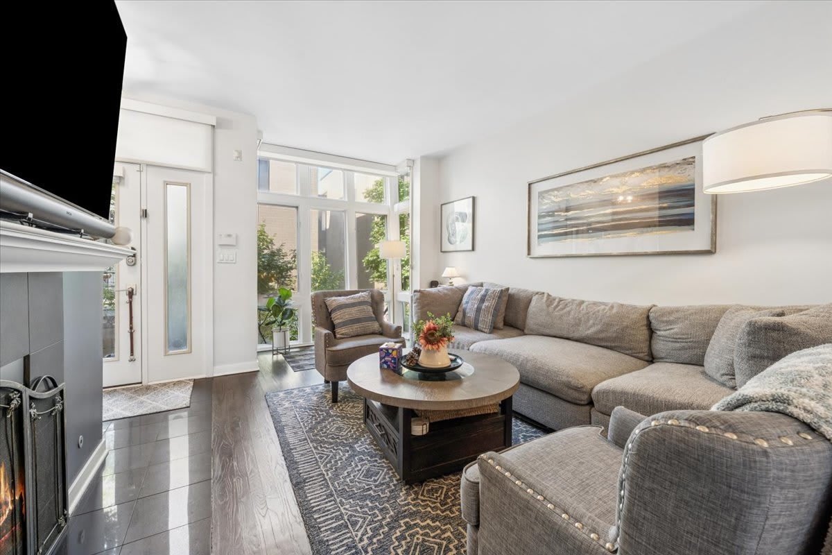 1713 W Diversey Parkway – photo 5