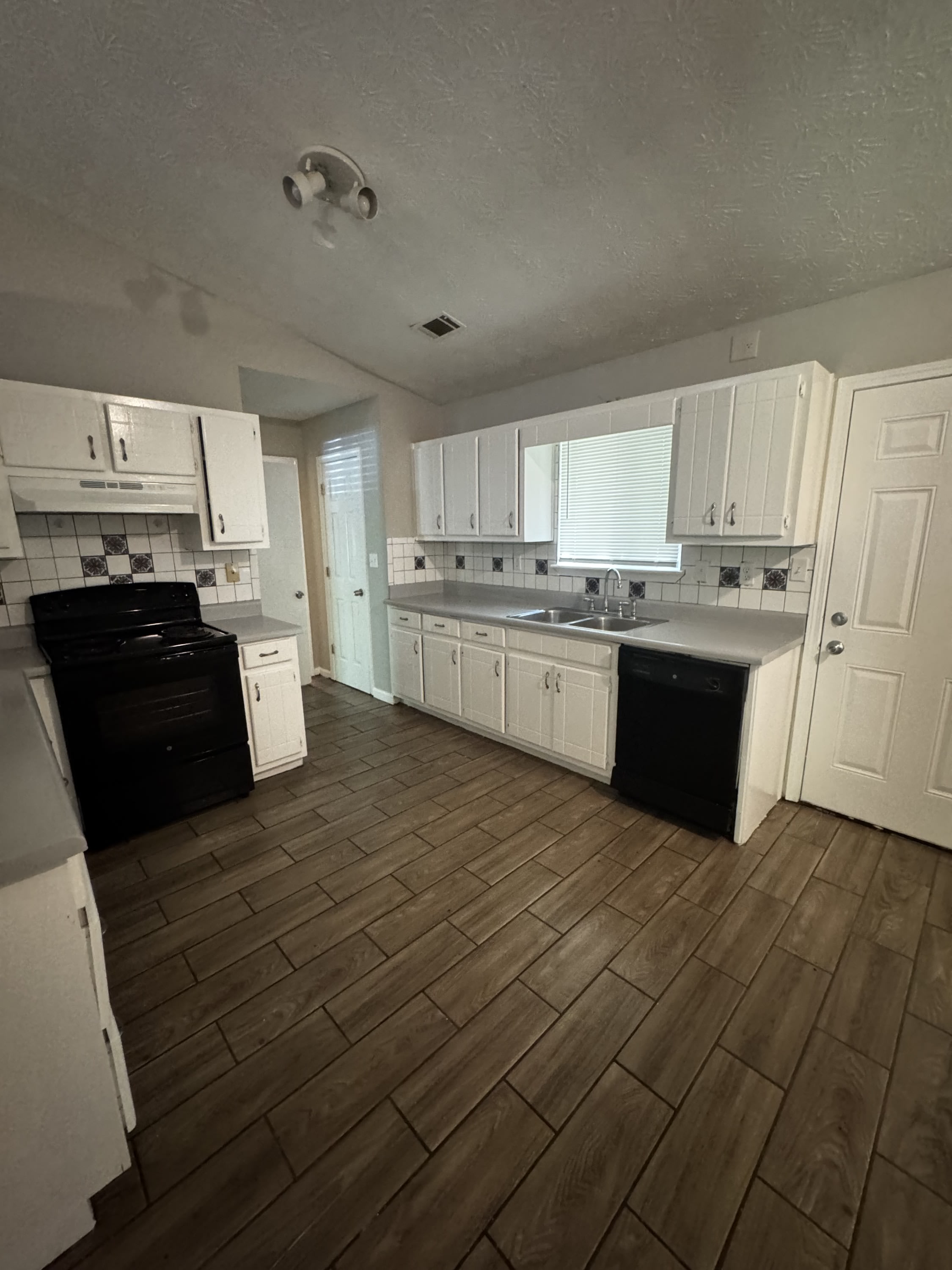 156 Old Atlanta Rd – photo 3