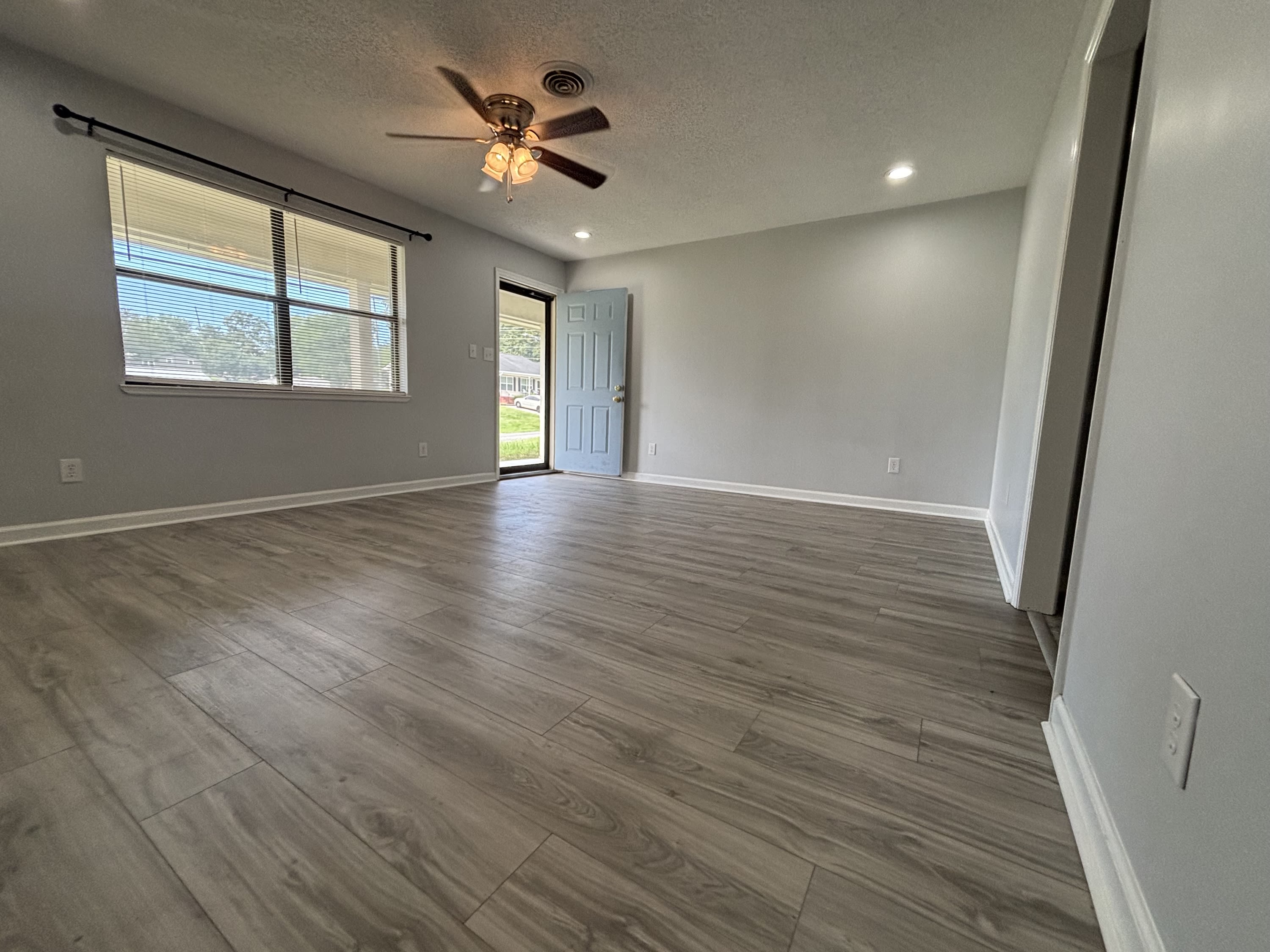 2403 Rodney Drive – photo 1