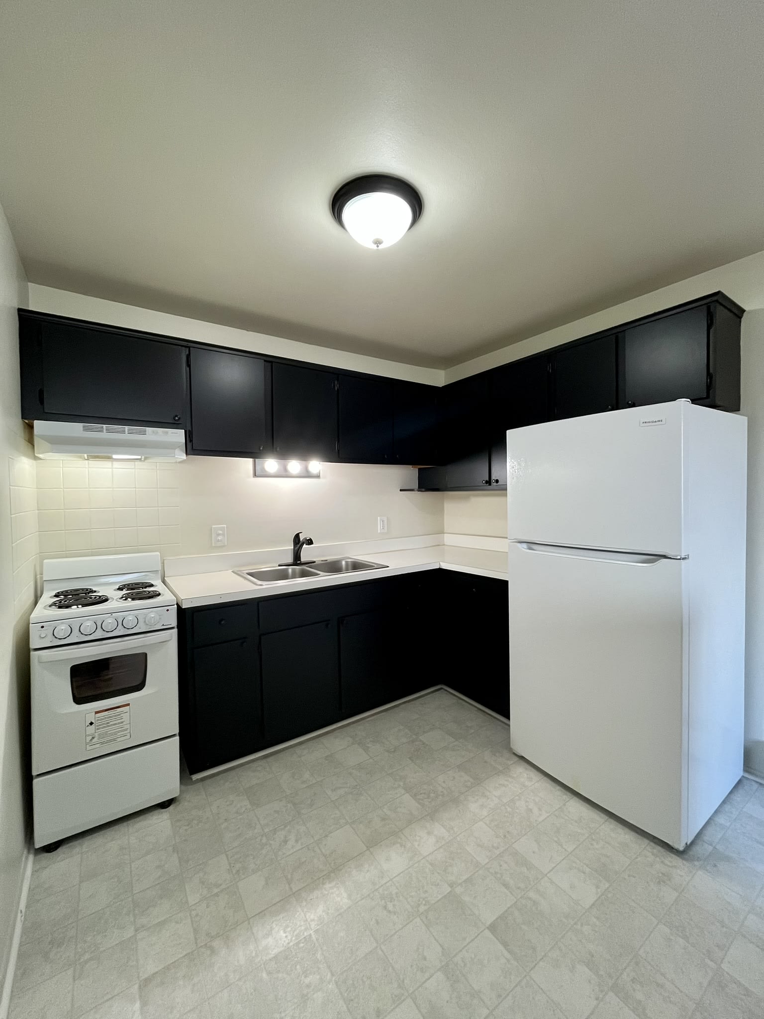 720 Harrison Boulevard – photo 4