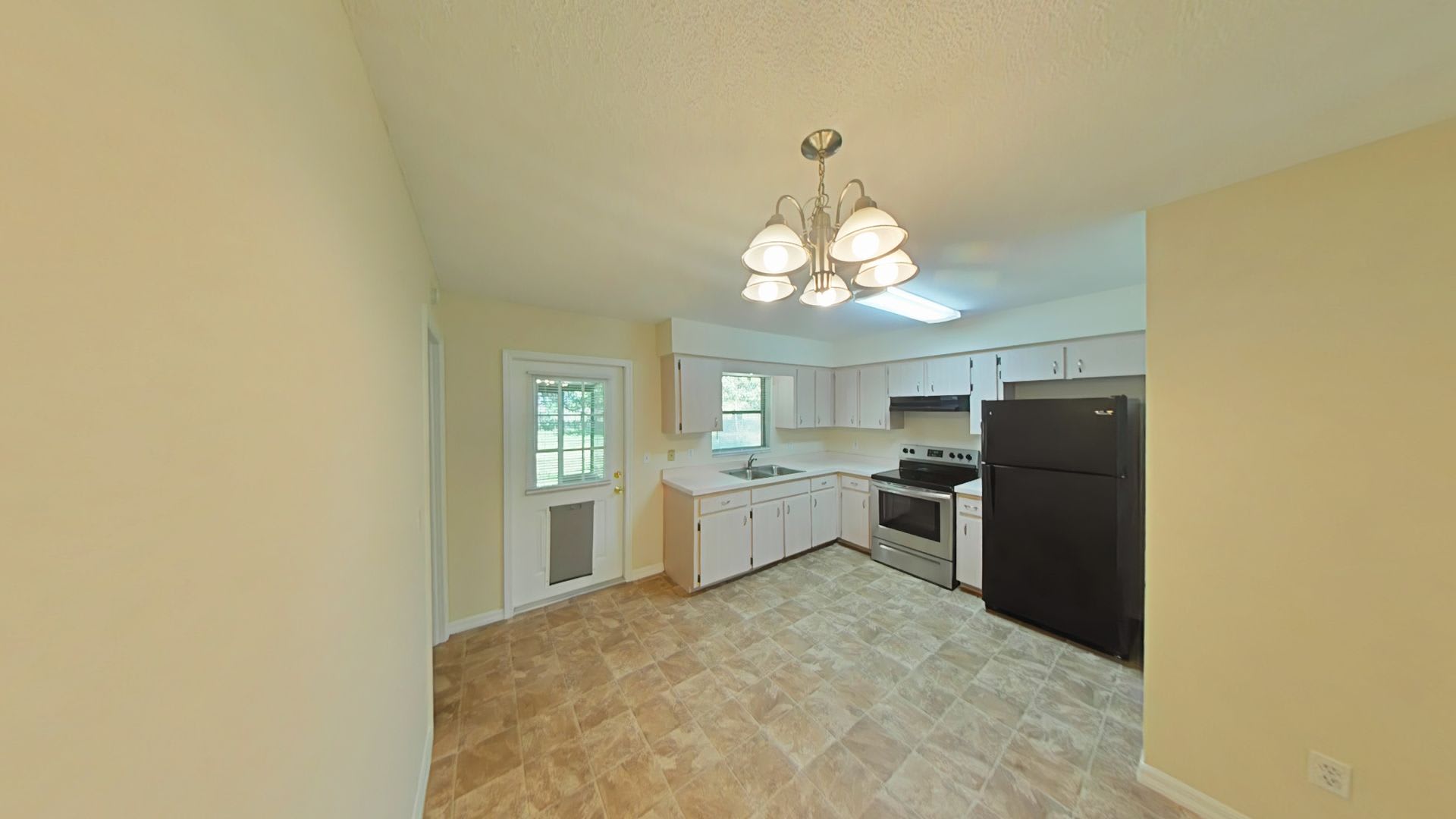 Charming 2-bedroom single family home in Ocala – photo 3