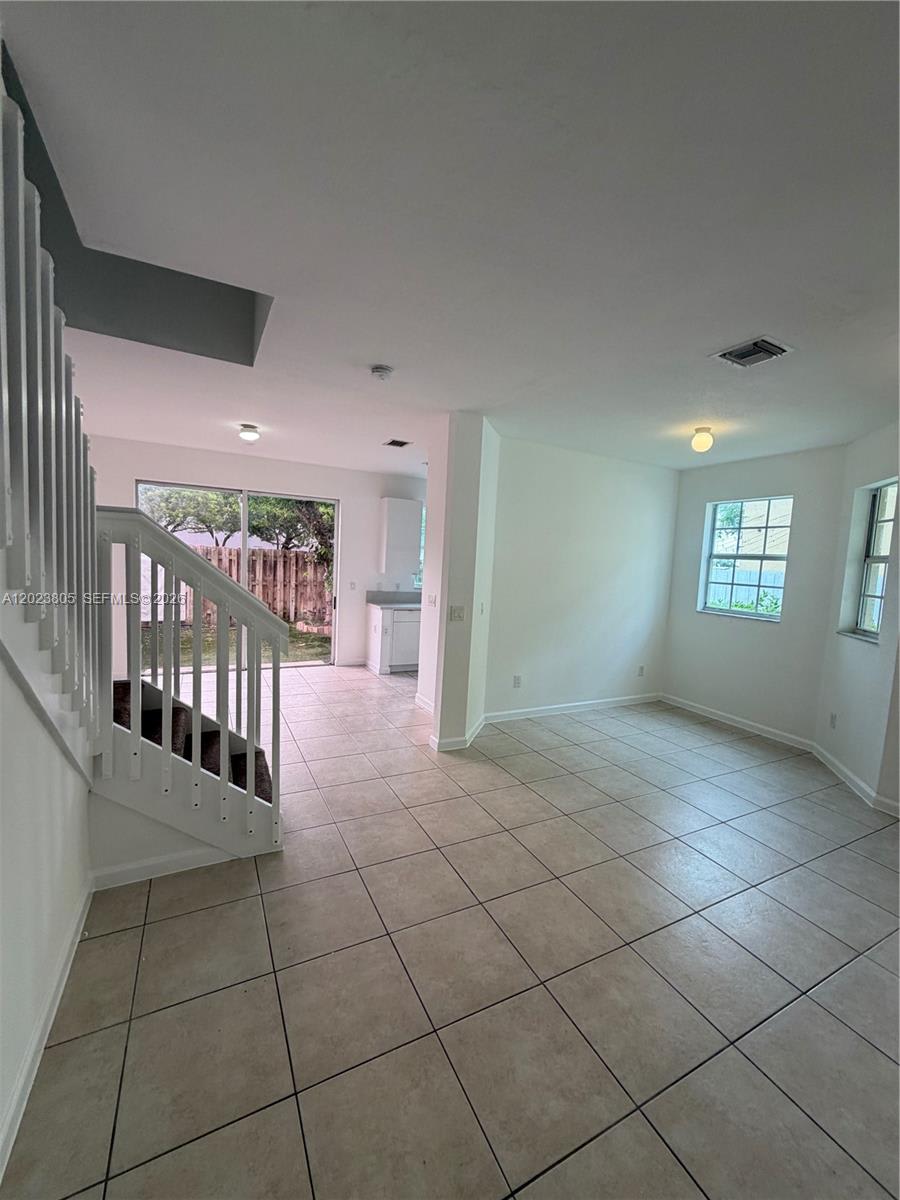 607 Northeast 21st Terrace – photo 5