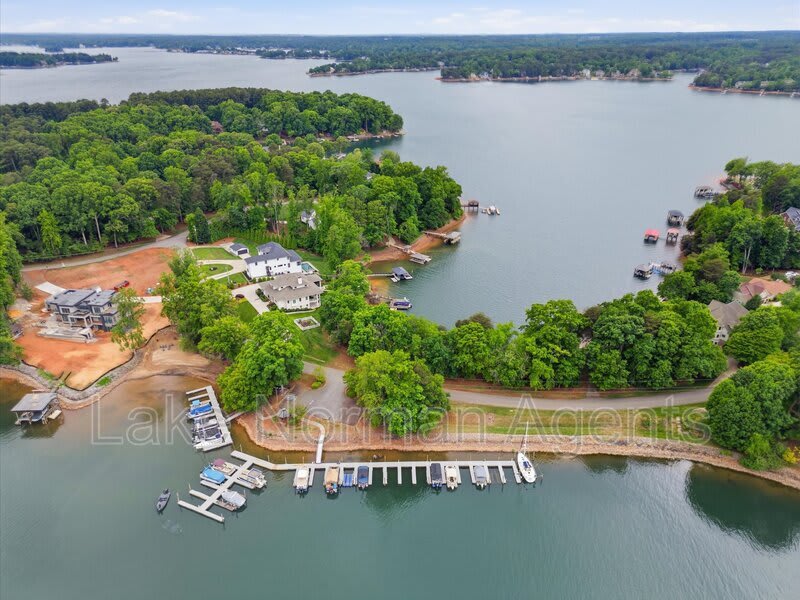 505 Stonemarker Road – photo 2