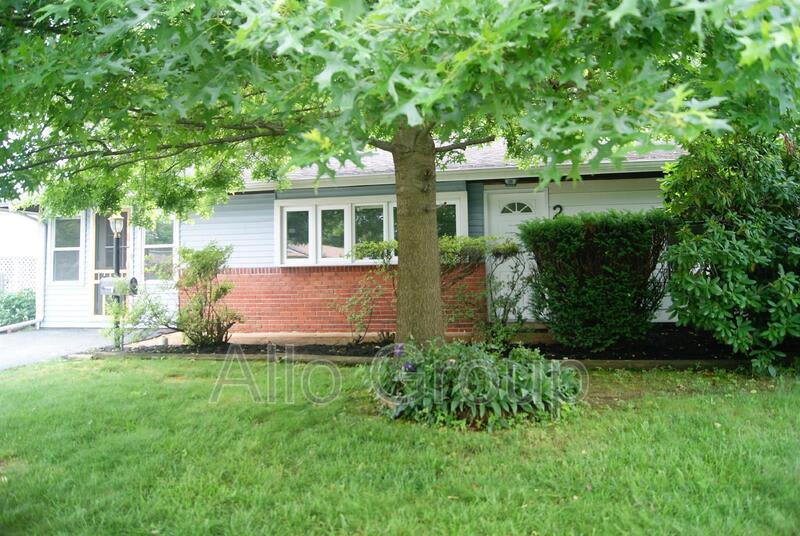 25 Martindale Dr – photo 1