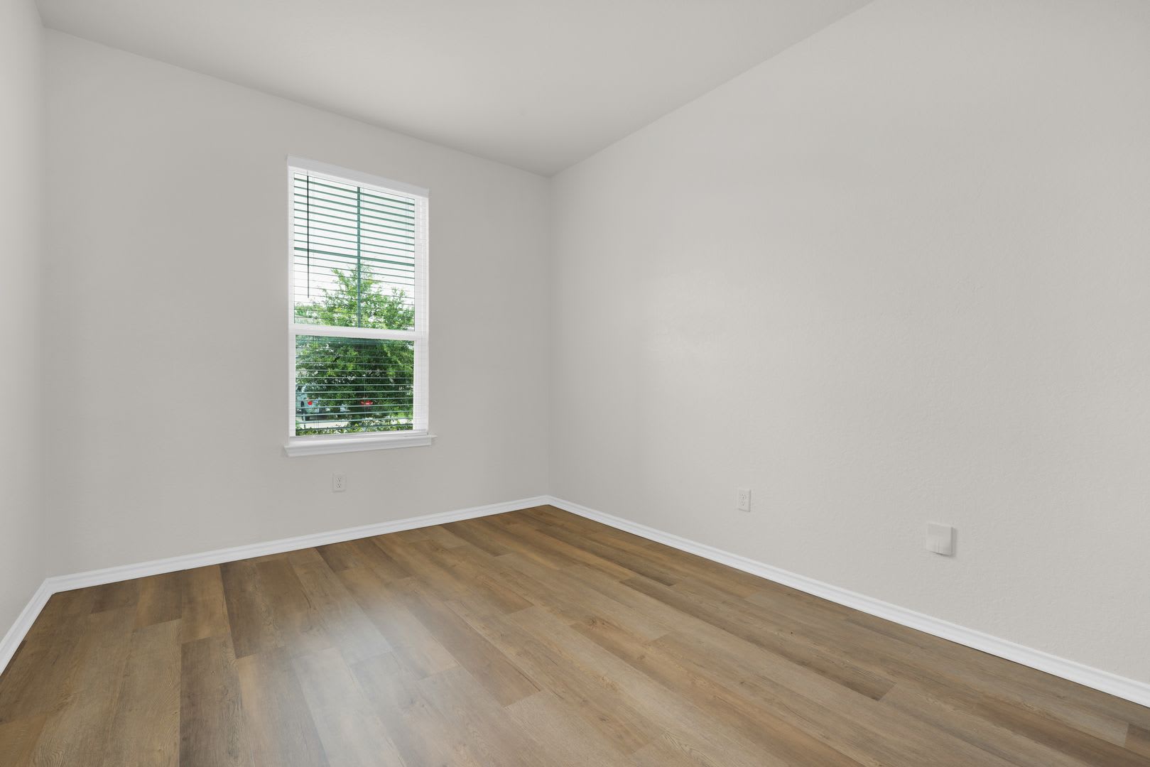 Spacious 4-Bedroom Rental Home – Ideal for Families & Military Transfers – photo 3