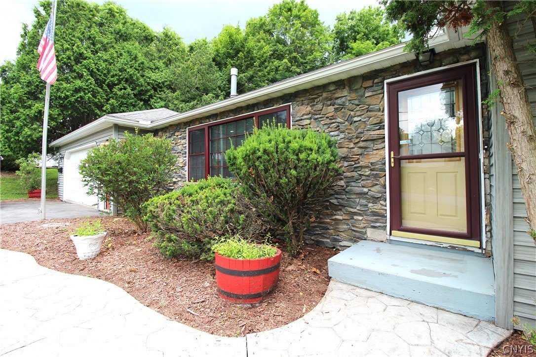 24 Forest Road – photo 3