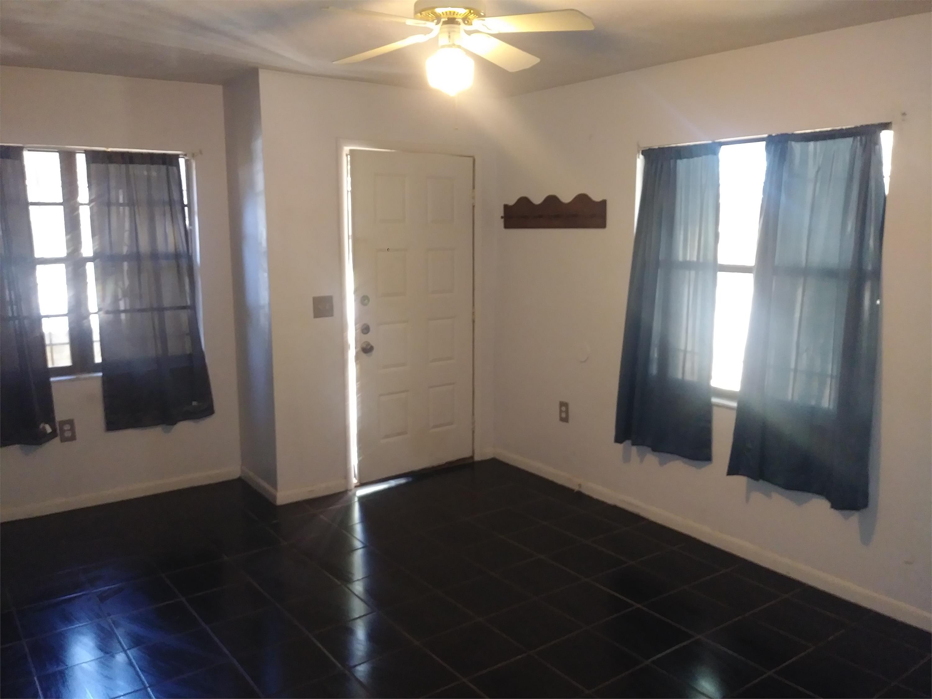 1723 Sw 68 Terrace – photo 4