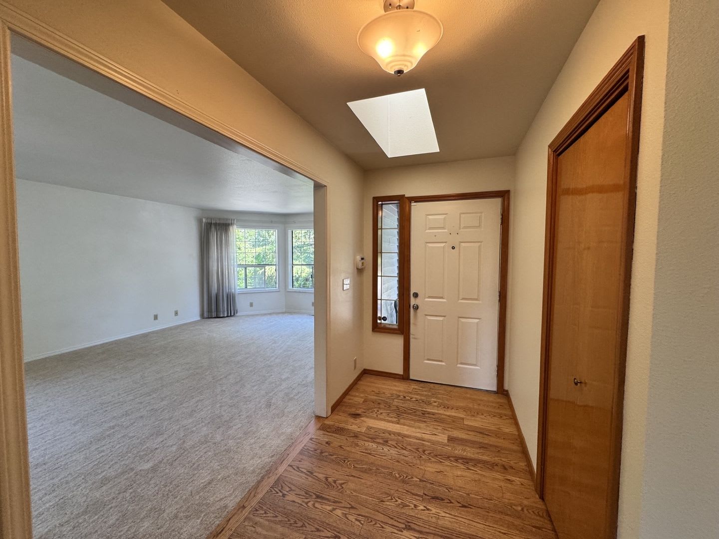 Well maintained 3 bed 2 bath rambler home in quiet Zenith neighborhood in Des Moines – photo 4