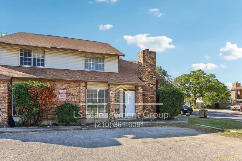 6702 Windsor Hollow Drive – photo 2
