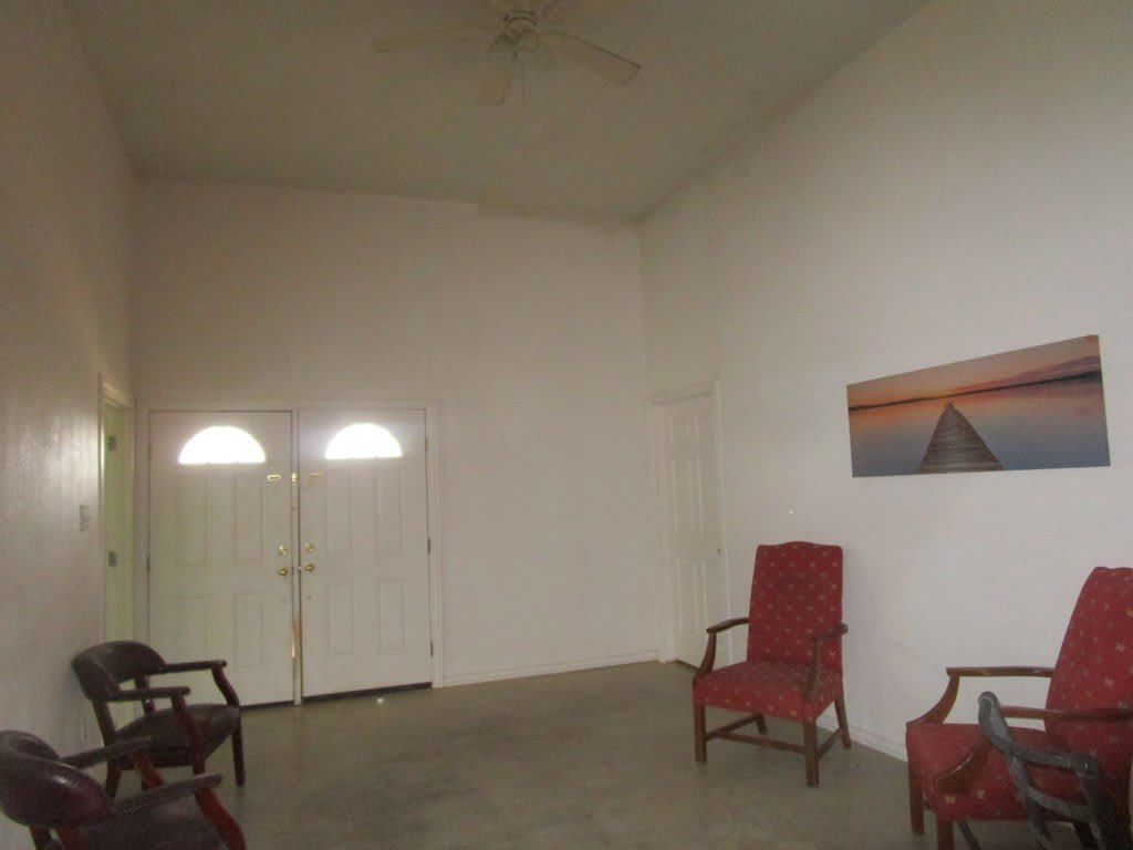 1816 Old Pioneer Road – photo 2