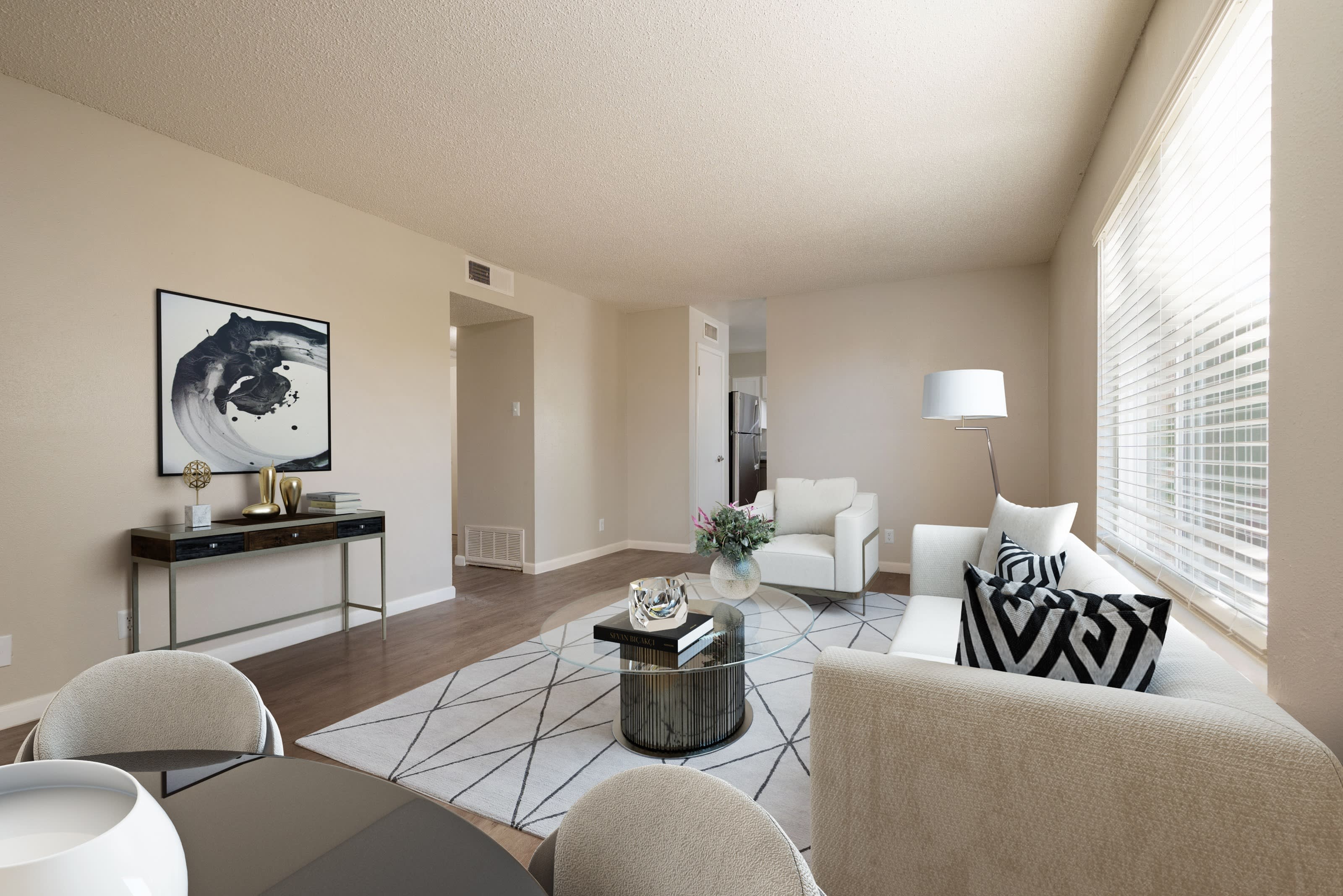 River Rock Apartments – photo 3